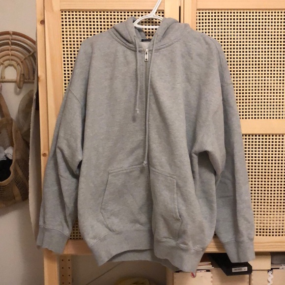 Brandy Melville Tops - Brandy Melville Grey Oversized Hoodie